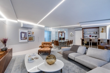 Composição clean e elegante marca projeto, vencedor do Top 100, assinado por Vanessa Larré