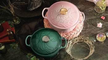 Le Creuset lança nova edição limitada Wicked: For Good x Le Creuset