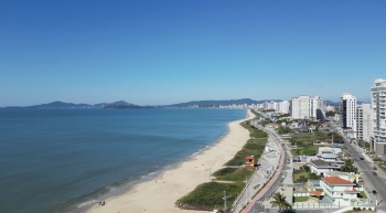 Piçarras já é referência no alto padrão e Penha desponta como próxima aposta de valorização