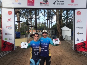 Rio-sulenses na Copa América de Downhill 4x4