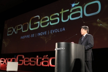 O mundo se transforma, os melhores líderes se reinventam