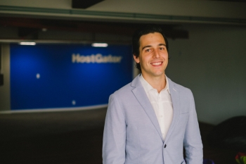 Ainda vale a pena ter um site profissional, com tantas redes sociais por aí?